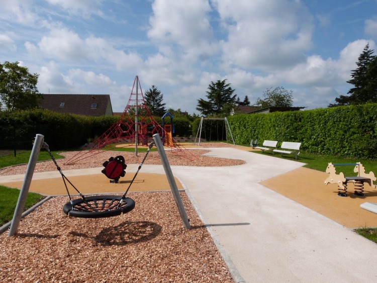 INAUGURATION DE L'AIRE DE JEUX